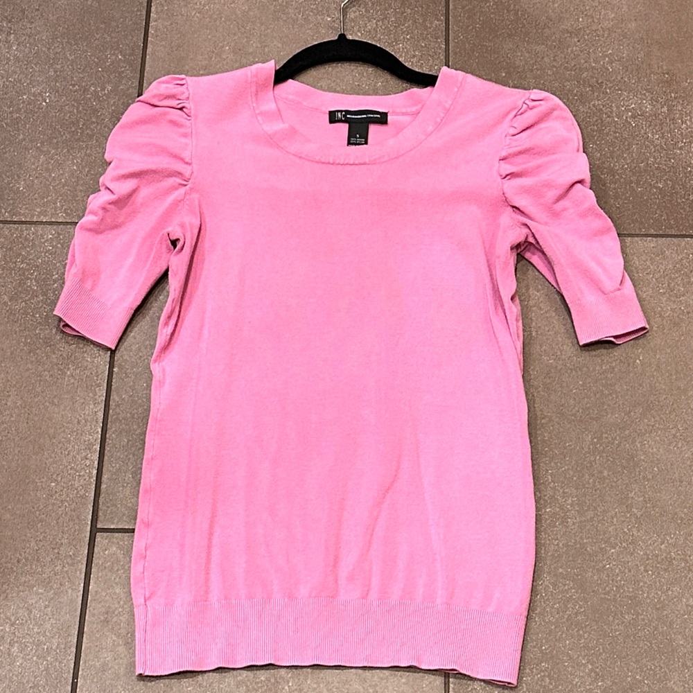 2/$10 or 3/$12 ❤️ INC Pink Puff Sleeve Top Size Small